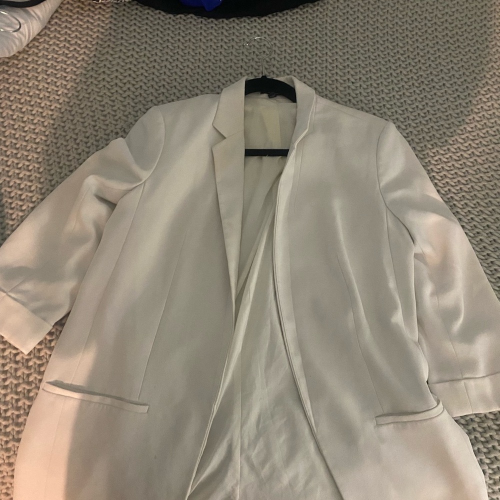 Express Cream Relaxed Fit Blazer with Notched Lapels